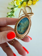 Load image into Gallery viewer, Labradorite Horizon Necklace