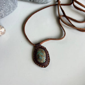 Kingman Turquoise Horizon Necklace - Brown