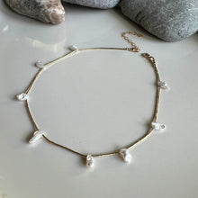 Load image into Gallery viewer, Eros Choker - Pearl