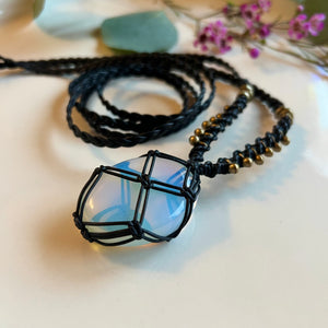 opalite talisman (black)