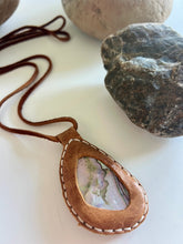 Load image into Gallery viewer, Abalone Horizon Necklace (Tan)