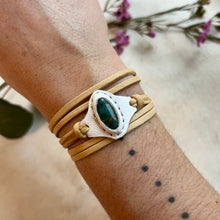 Load image into Gallery viewer, turquoise horizon bracelet (white/ivory)