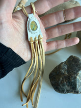Load image into Gallery viewer, Hubei Turquoise Horizon Necklace (White Tassels)