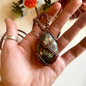 labradorite talisman