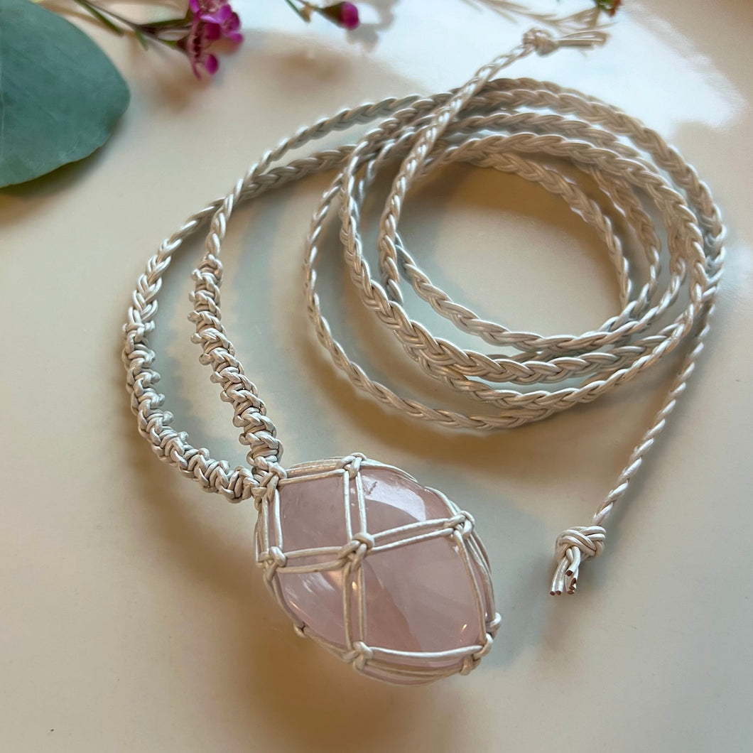 rose quartz talisman (pearl)