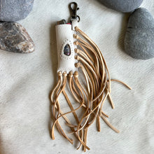 Load image into Gallery viewer, Abalone Fire Keeper - White/Tan