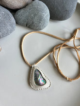 Load image into Gallery viewer, Abalone Shell Horizon Necklace