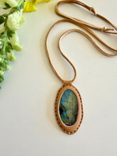Load image into Gallery viewer, Labradorite Horizon Necklace