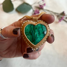 Load image into Gallery viewer, malachite heart horizon necklace