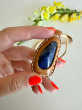 Load image into Gallery viewer, Lapis Funky Horizon Necklace