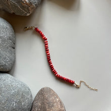 Load image into Gallery viewer, Spiney Oyster Shell Bracelet