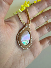 Load image into Gallery viewer, Abalone Horizon Necklace (Tan)