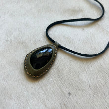 Load image into Gallery viewer, rainbow obsidian horizon necklace (olive/black)