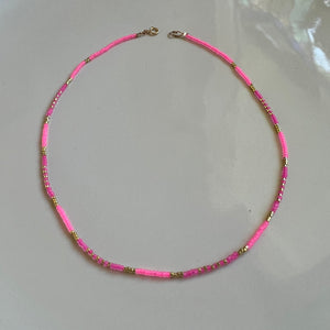 ibiza necklace (pink)