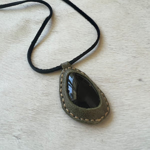 rainbow obsidian horizon necklace (olive/black)