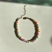 Load image into Gallery viewer, pearlescent shell bracelet