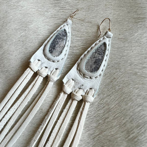 porcelain jasper horizon earrings (white)