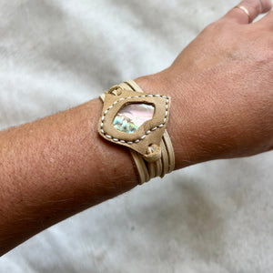 abalone horizon bracelet (honey)
