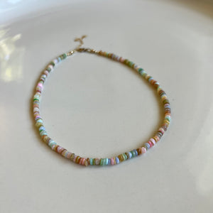 pearlescent shell choker