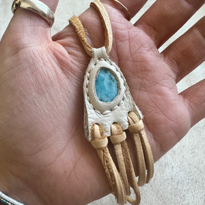 larimar horizon necklace (ivory)