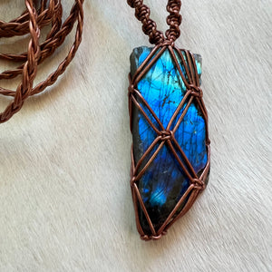 labradorite talisman (bronze)