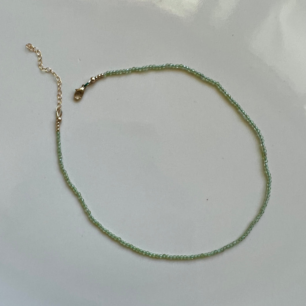 peridot gemstone choker