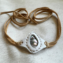 Load image into Gallery viewer, abalone horizon bracelet (white/honey)