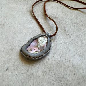abalone horizon necklace (grey/tan)