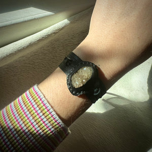 herkimer diamond druzy horizon bracelet (black)