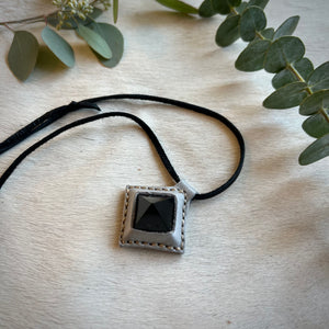 obsidian pyramid horizon necklace