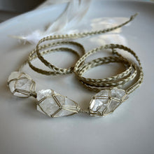 Load image into Gallery viewer, clear quartz dissent collar (champagne)