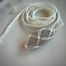 Load image into Gallery viewer, druzy agate talisman (white)