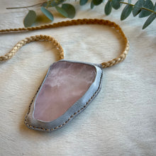 Load image into Gallery viewer, rose quartz window necklace