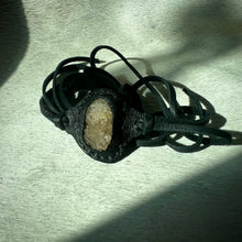 Load image into Gallery viewer, herkimer diamond druzy horizon bracelet (black)