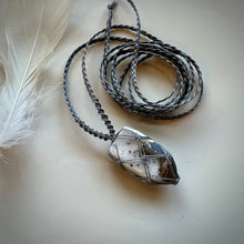 Load image into Gallery viewer, druzy agate talisman (grey)