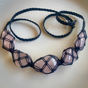 rose quartz dissent collar (black)