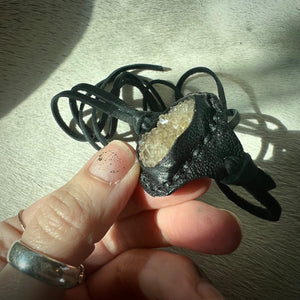 herkimer diamond druzy horizon bracelet (black)