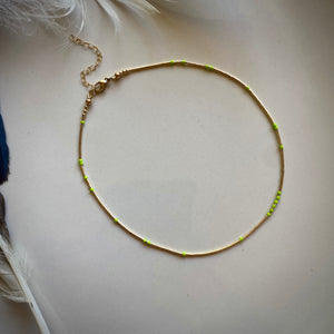 liquid gold choker (lime)