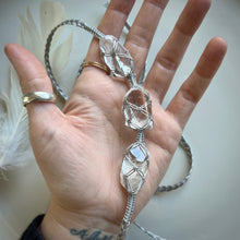 Load image into Gallery viewer, clear quartz dissent collar (grey)