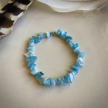 Load image into Gallery viewer, easy bracelet (aquamarine)