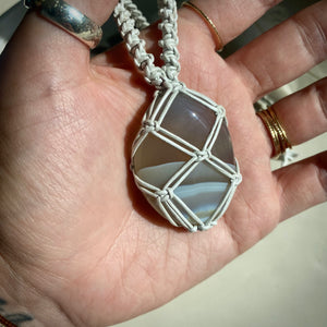 banded agate talisman (pearl)