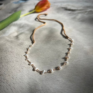 sayulita necklace (pearl/ivory)