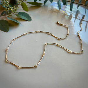 santorini necklace (opal)