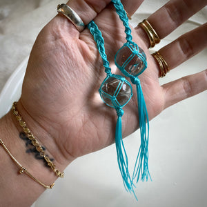 clear quartz lariat talisman (teal)