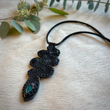 Load image into Gallery viewer, snake charmer horizon necklace (navy/black)