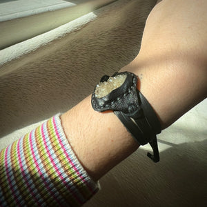 herkimer diamond druzy horizon bracelet (black)
