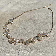 Load image into Gallery viewer, pearl sofia necklace
