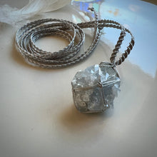 Load image into Gallery viewer, celestite talisman