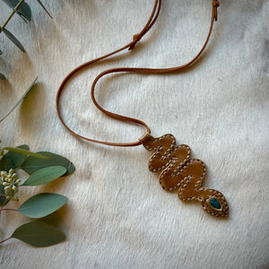 snake charmer horizon necklace (tan)